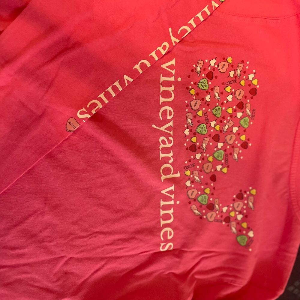 Vineyard Vines Pink Graphic Tee
